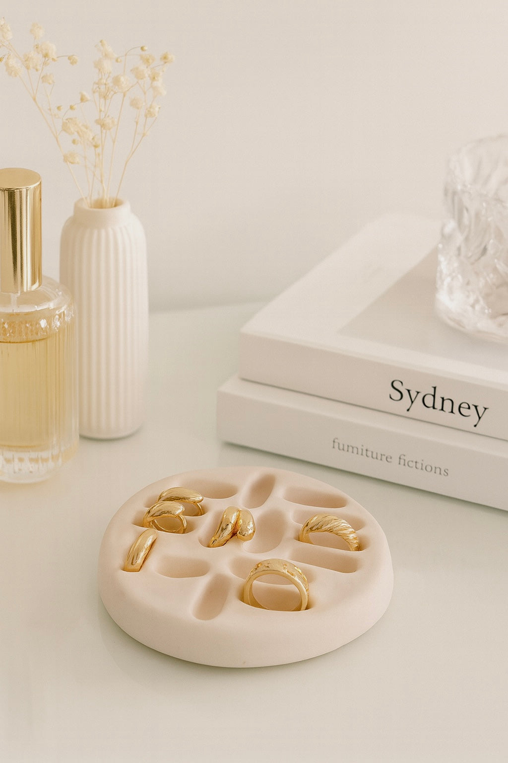 Aurea Ring Holder Luxura Handmade